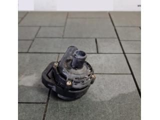 bontott MERCEDES-BENZ C-CLASS Vízpumpa