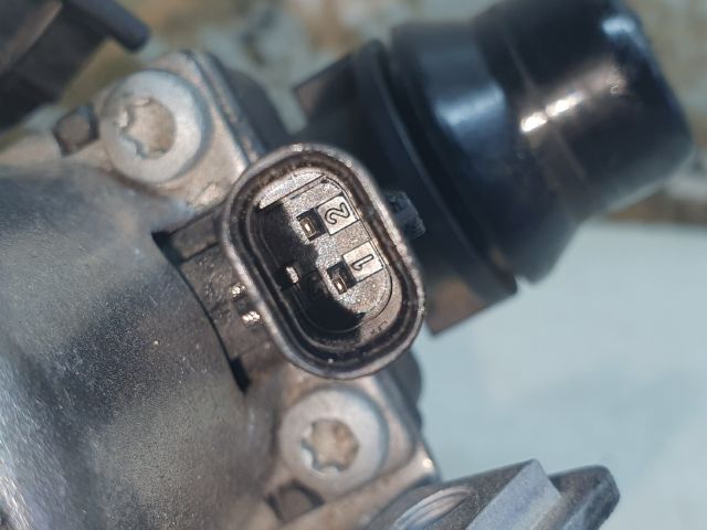 bontott MERCEDES-BENZ C-CLASS Vízpumpa