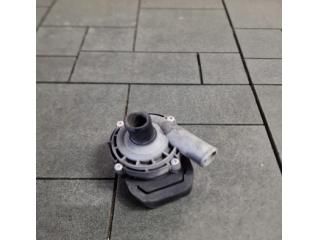 bontott MERCEDES-BENZ C-CLASS Vízpumpa