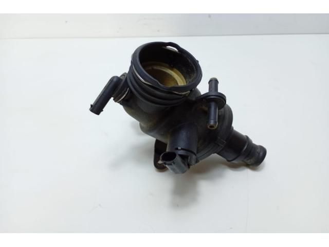 bontott MERCEDES-BENZ C-CLASS Hengerfej Vízkivezető