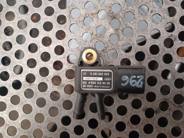 bontott MERCEDES-BENZ C-CLASS Kipufogó Nyomásérzékelő