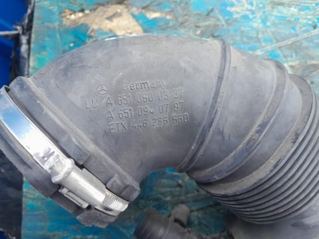 bontott MERCEDES-BENZ C-CLASS Légbeömlő Cső