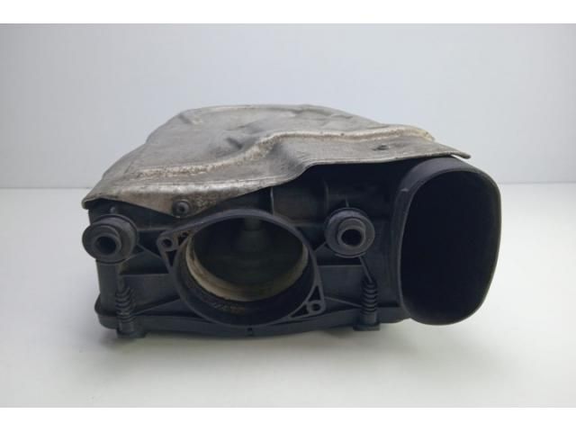 bontott MERCEDES-BENZ C-CLASS Légszűrő Ház