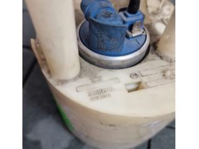 bontott MERCEDES-BENZ C-CLASS Üzemanyag Szivattyú