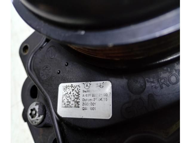 bontott MERCEDES-BENZ C-CLASS Vízpumpa