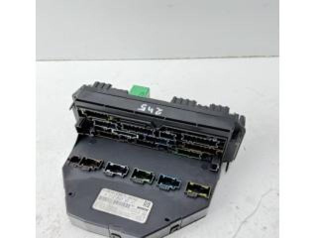 bontott MERCEDES-BENZ C-CLASS Biztosítéktábla Motortér