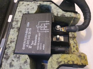 bontott MERCEDES-BENZ C-CLASS Akkumulátor Relé