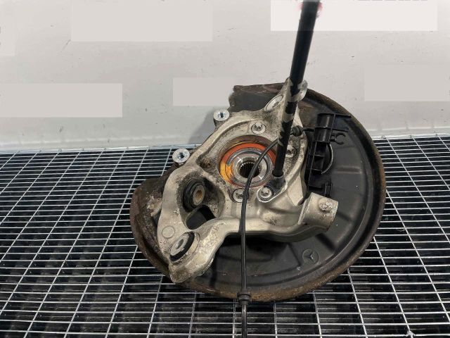 bontott MERCEDES-BENZ C-CLASS Bal hátsó Csonkállvány