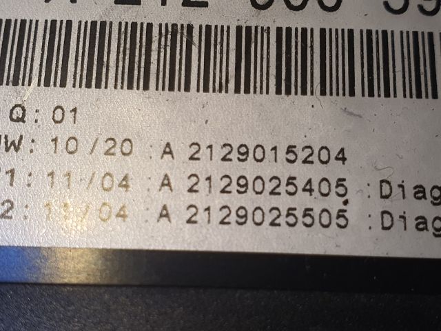 bontott MERCEDES-BENZ C-CLASS Biztosítéktábla Motortér