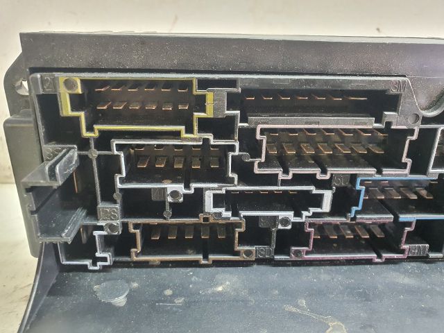 bontott MERCEDES-BENZ C-CLASS Biztosítéktábla Motortér