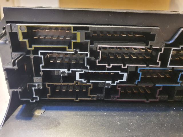 bontott MERCEDES-BENZ C-CLASS Biztosítéktábla Motortér