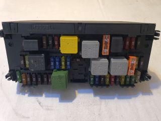 bontott MERCEDES-BENZ C-CLASS Biztosítéktábla Motortér