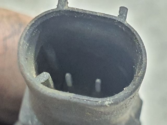 bontott MERCEDES-BENZ C-CLASS EGR / AGR Vákum Szelep