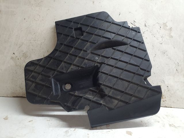 bontott MERCEDES-BENZ C-CLASS Felső Motorburkolat