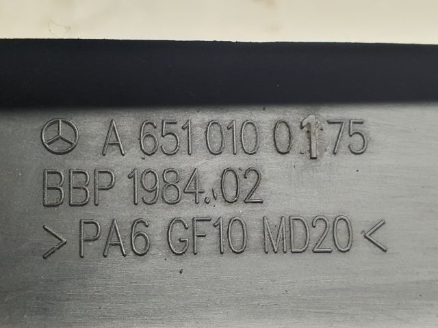 bontott MERCEDES-BENZ C-CLASS Felső Motorburkolat