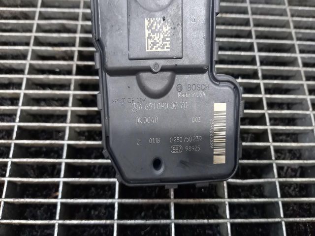 bontott MERCEDES-BENZ C-CLASS Fojtószelep (Elektromos)