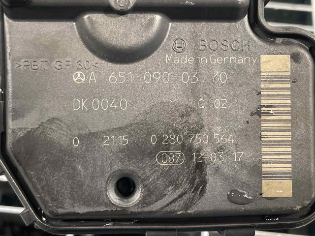 bontott MERCEDES-BENZ C-CLASS Fojtószelep (Elektromos)