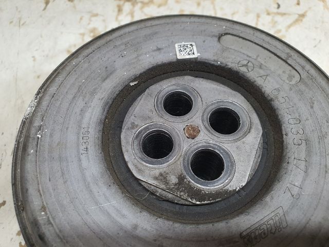 bontott MERCEDES-BENZ C-CLASS Főtengely Szíjtárcsa