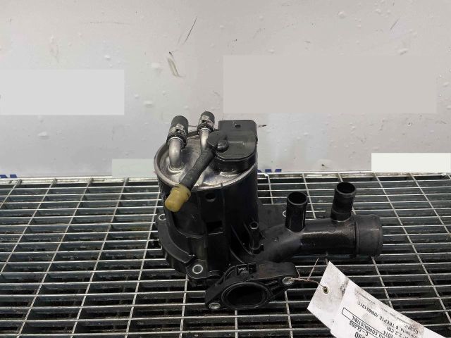 bontott MERCEDES-BENZ C-CLASS Gázolajszűrő Ház