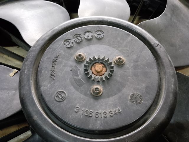 bontott MERCEDES-BENZ C-CLASS Hűtőventilátor