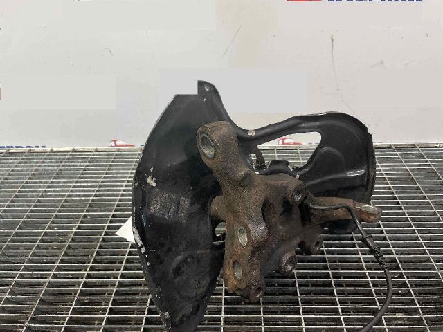 bontott MERCEDES-BENZ C-CLASS Jobb első Csonkállvány