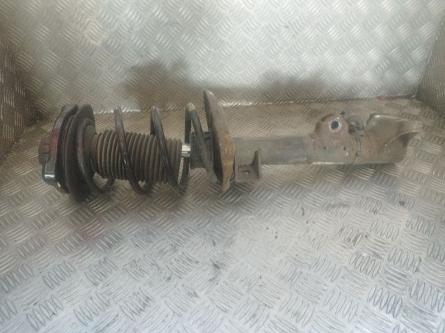 bontott MERCEDES-BENZ C-CLASS Jobb első Gólyaláb (Lengécsillapító, Rugó)