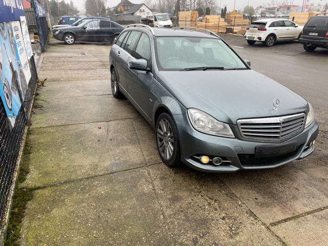 bontott MERCEDES-BENZ C-CLASS Jobb első Kerékagy