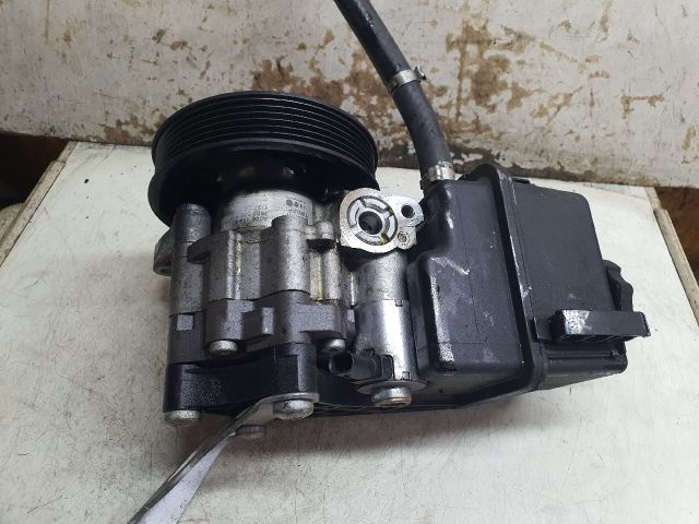 bontott MERCEDES-BENZ C-CLASS Kormányszervó Motor (Hidraulikus)