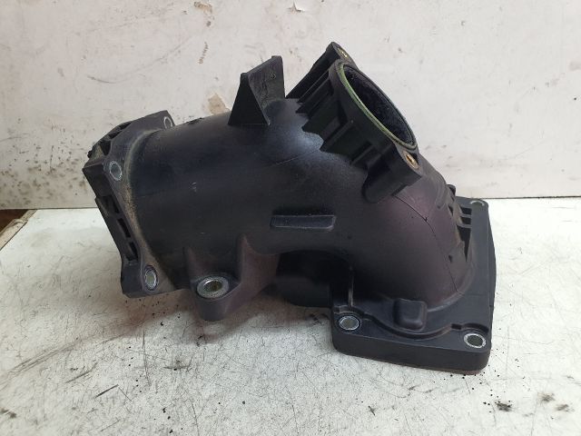 bontott MERCEDES-BENZ C-CLASS Légbeömlő Cső