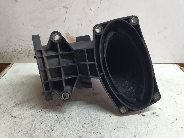 bontott MERCEDES-BENZ C-CLASS Légbeömlő Cső