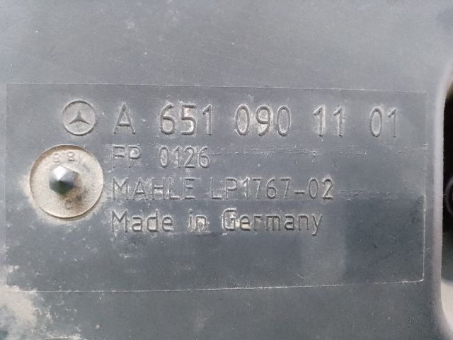 bontott MERCEDES-BENZ C-CLASS Légszűrő Ház