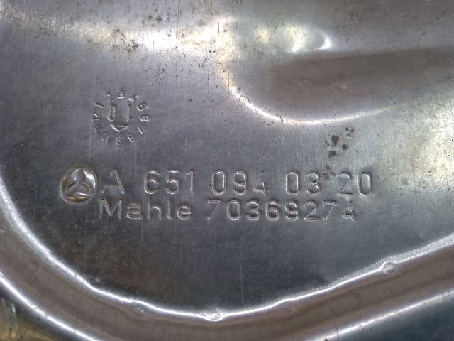 bontott MERCEDES-BENZ C-CLASS Légszűrő Ház