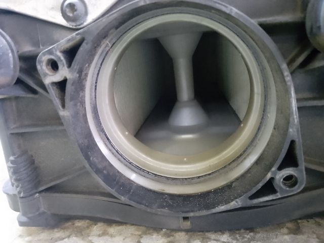 bontott MERCEDES-BENZ C-CLASS Légszűrő Ház