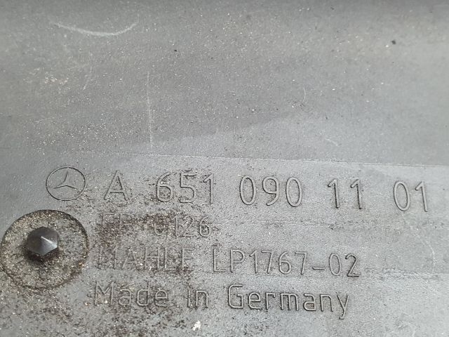 bontott MERCEDES-BENZ C-CLASS Légszűrő Ház