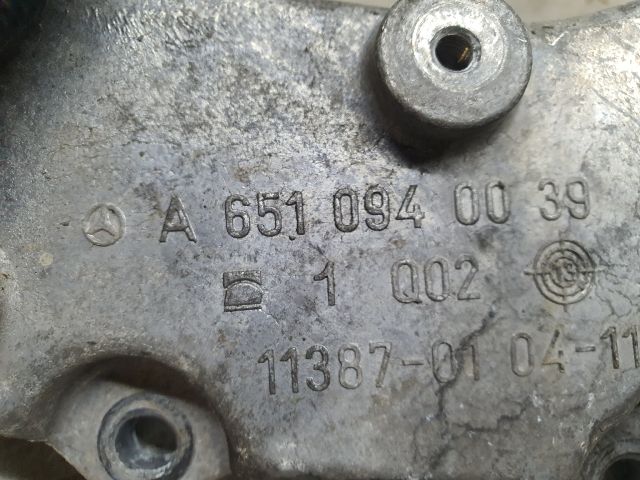 bontott MERCEDES-BENZ C-CLASS Motor Tartó Bak (Fém)