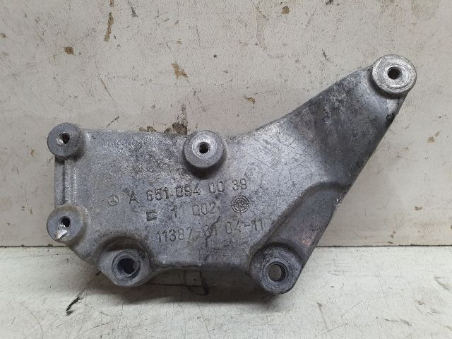 bontott MERCEDES-BENZ C-CLASS Motor Tartó Bak (Fém)