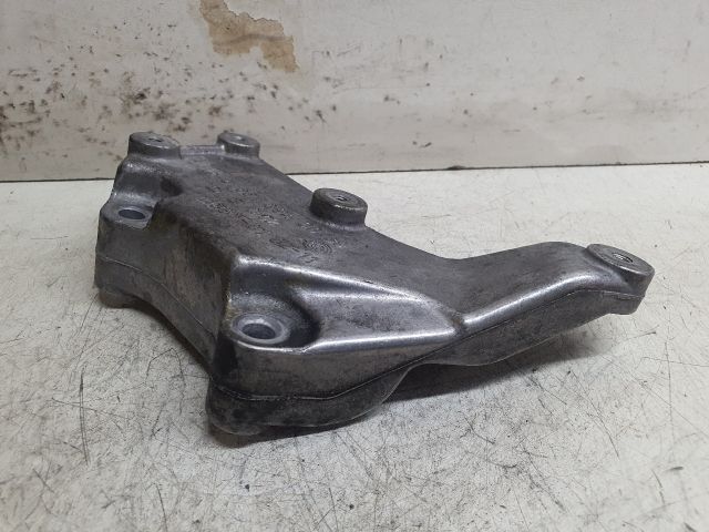 bontott MERCEDES-BENZ C-CLASS Motor Tartó Bak (Fém)