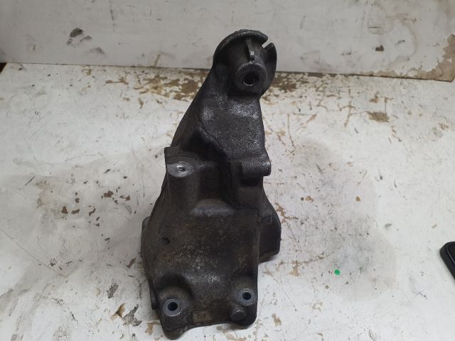 bontott MERCEDES-BENZ C-CLASS Motor Tartó Bak (Fém)