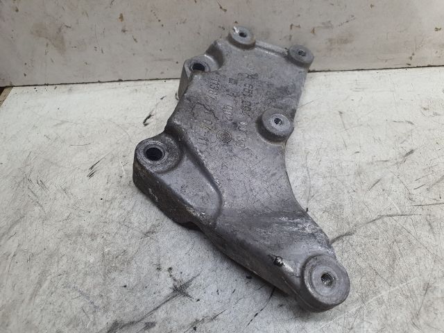 bontott MERCEDES-BENZ C-CLASS Motor Tartó Bak (Fém)