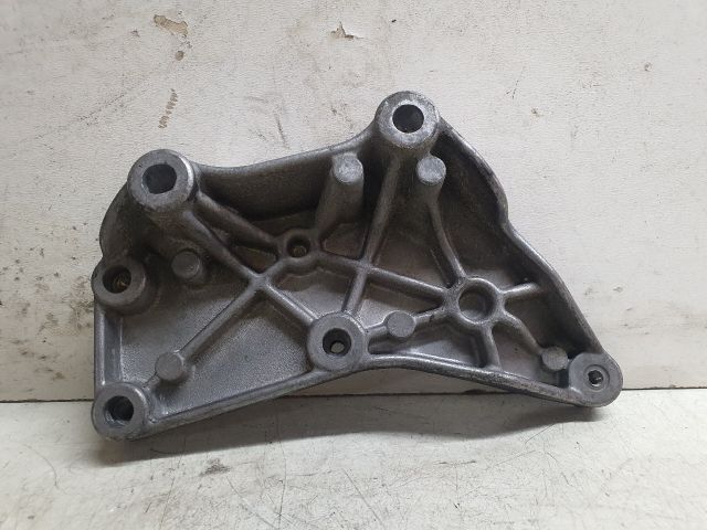 bontott MERCEDES-BENZ C-CLASS Motor Tartó Bak (Fém)