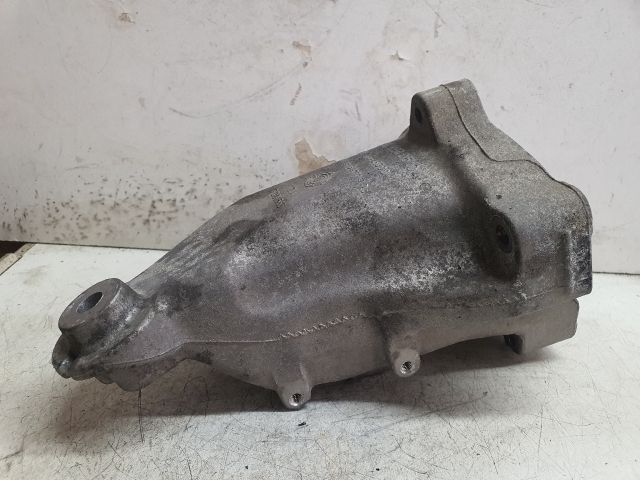 bontott MERCEDES-BENZ C-CLASS Motor Tartó Bak Jobb