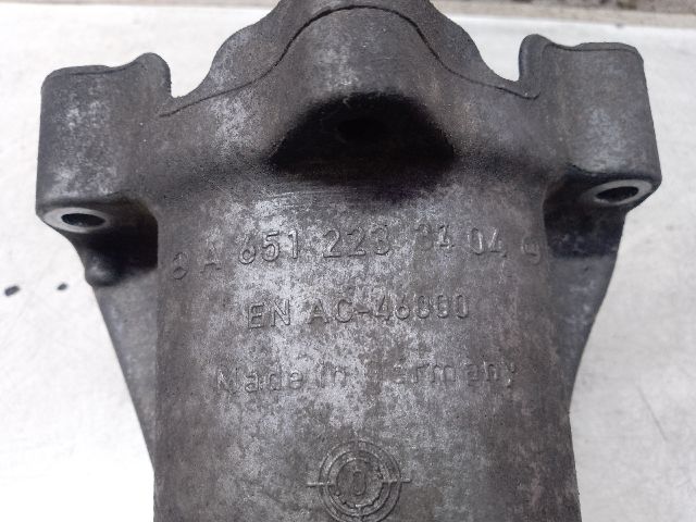 bontott MERCEDES-BENZ C-CLASS Motor Tartó Bak Jobb