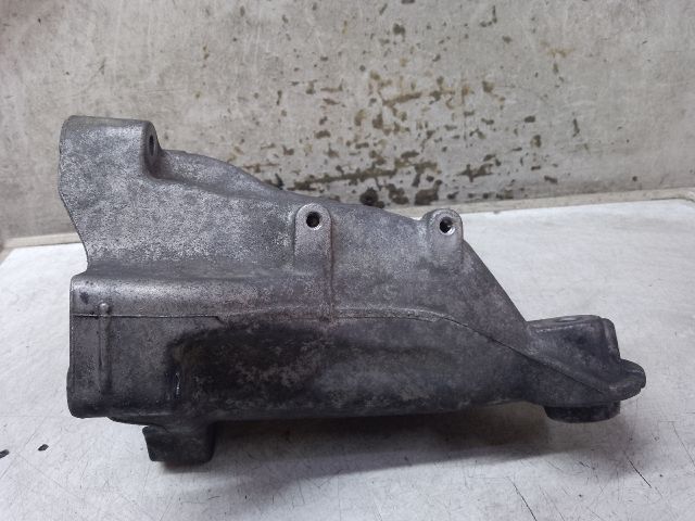 bontott MERCEDES-BENZ C-CLASS Motor Tartó Bak Jobb