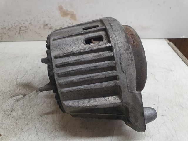 bontott MERCEDES-BENZ C-CLASS Motor Tartó Bak Jobb