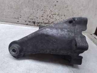 bontott MERCEDES-BENZ C-CLASS Motor Tartó Bak Jobb