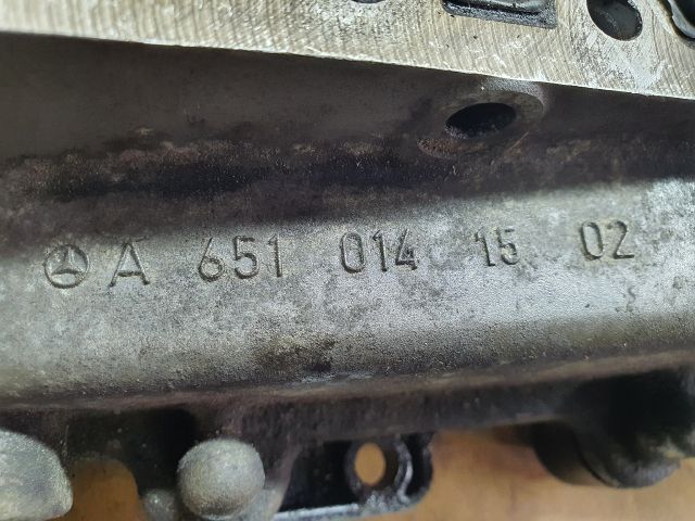 bontott MERCEDES-BENZ C-CLASS Olajteknő