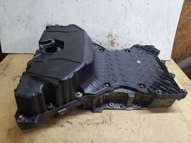 bontott MERCEDES-BENZ C-CLASS Olajteknő