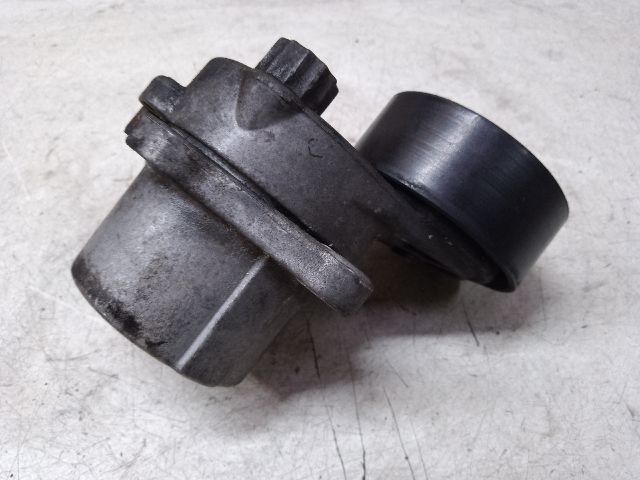 bontott MERCEDES-BENZ C-CLASS Szíjfeszítő Görgő