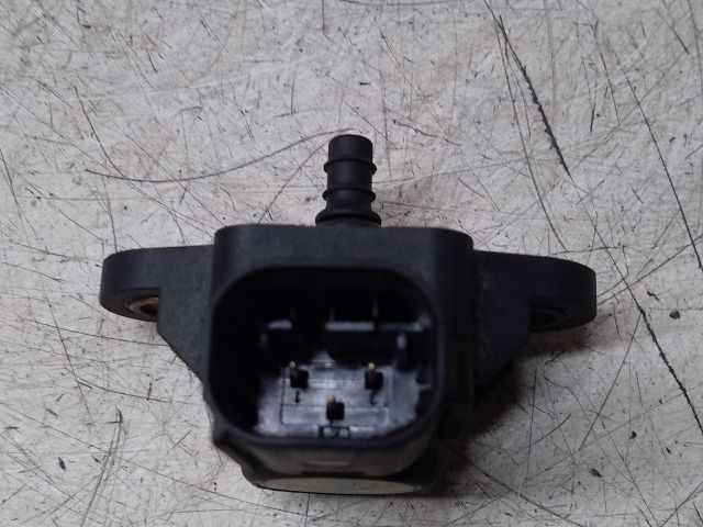 bontott MERCEDES-BENZ C-CLASS Szívócső Nyomásérzékelő