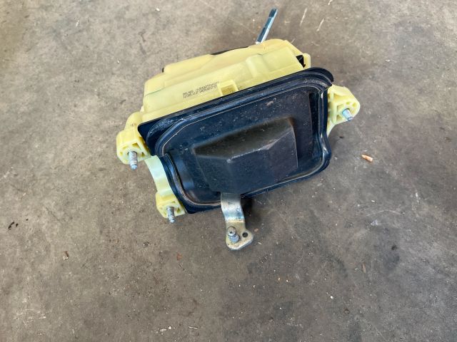 bontott MERCEDES-BENZ C-CLASS Váltó Kulissza